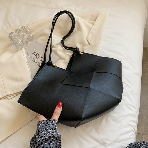 Kim Klutch Vittoria Luissa HandBag